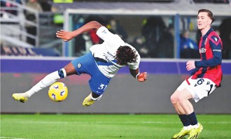 滕哈赫高压逼抢战术革新曼联：数据解析与实战影响