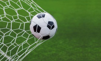 西甲巴萨1-0皇马 费尔明制胜球助巴萨登顶