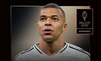 第8次金球奖陪跑之旅：26岁的姆巴佩何时才能攀登至个人巅峰？