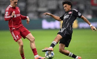 维尔茨15次丢球，却5-1狂胜？利物浦的欧冠之夜到底正常吗？