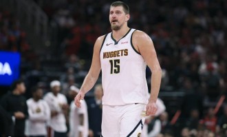 约基奇26+9+10布克24分 掘金客场大胜太阳