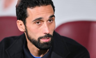 皇家马德里的未来之路：从杯赛失利到联赛与欧冠的双重希望